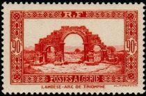 Arc de Triomphe, Lambese