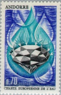 Water drop with the largest diamond