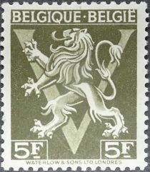 Heraldic Lion with 'V'