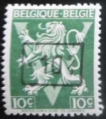 Heraldic Lion with V - discount