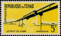 Bridge over the Chari, hippopotamus